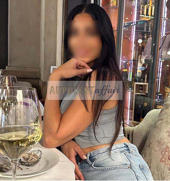 Jullia Rubane escort companion/fee. 2 hour R 25,000 / DEPOSIT OF R10,000 UPFRONT fees OVERNIGHT STAY R45,000/ Deposit of R20,000 UP